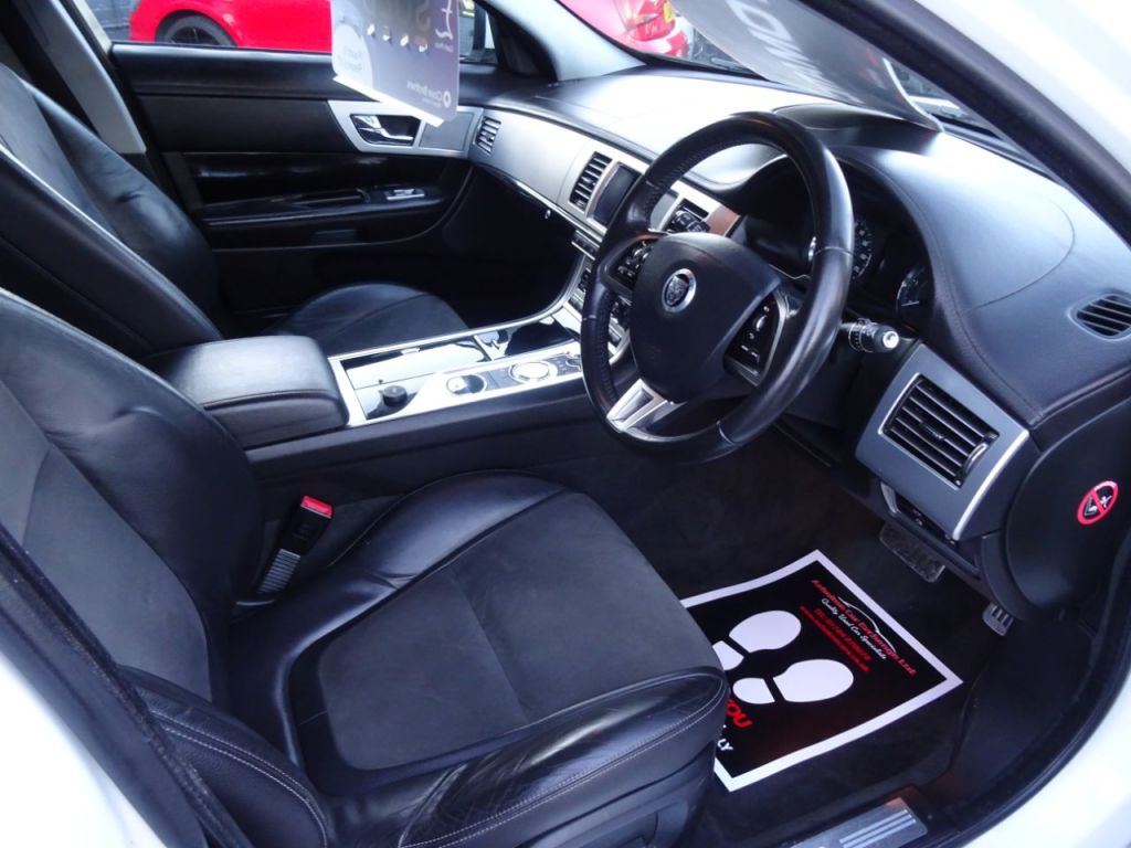 Used Jaguar XF 2012 for sale - 76782837: Photo 9
