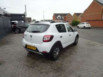 Used Dacia Sandero Stepway 2014 for sale - 74772880: Photo