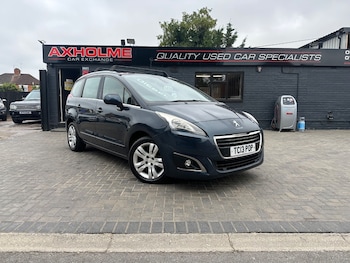 Used Peugeot 5008 2015 for sale - 79560879: Photo