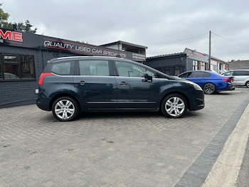 Used Peugeot 5008 2015 for sale - 79560879: Photo