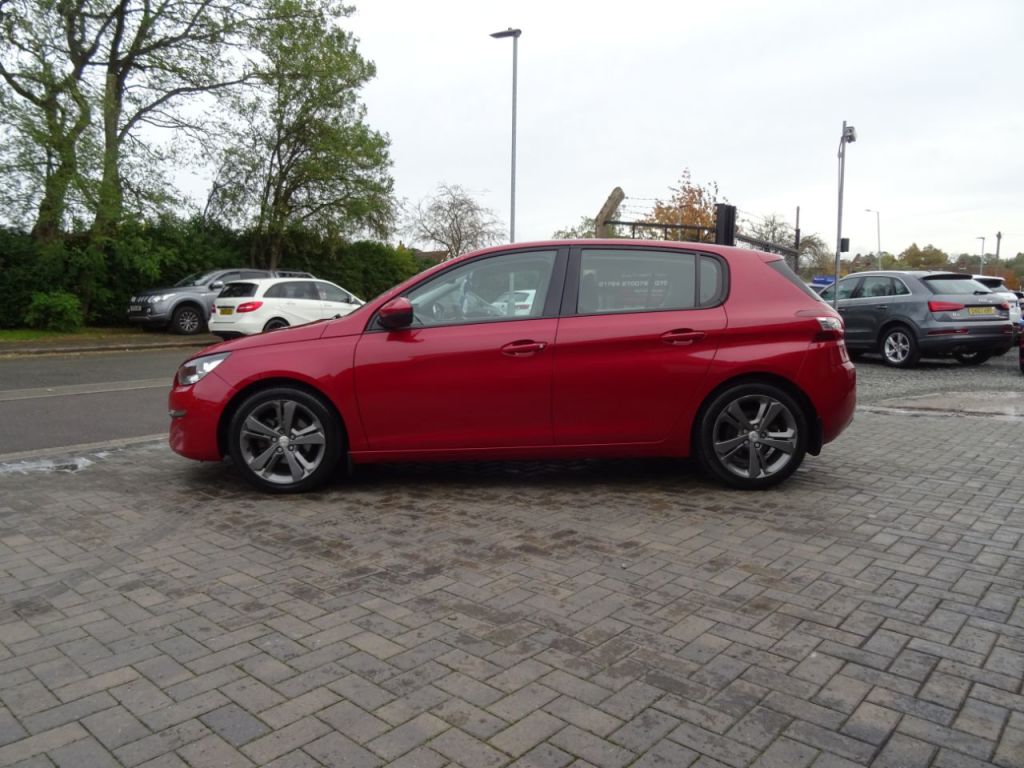 Used Peugeot 308 2014 for sale - 76428961: Photo 6