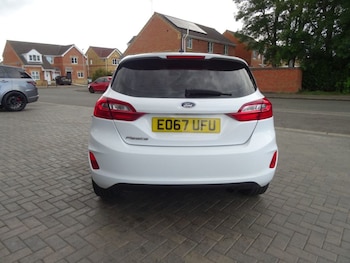 Used Ford Fiesta 2017 for sale - 75789740: Photo