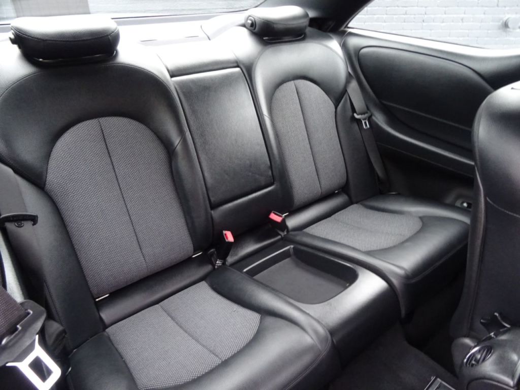 Used Mercedes-Benz CLK 2009 for sale - 76416389: Photo 10