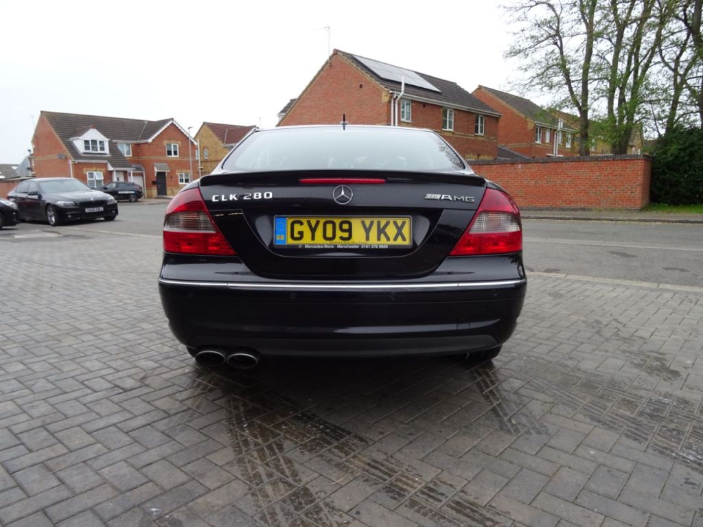 Used Mercedes-Benz CLK 2009 for sale - 76416389: Photo 4