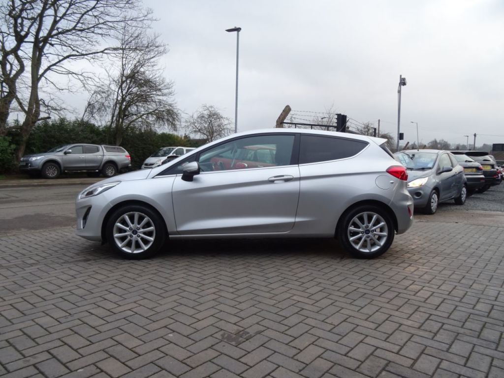 Used Ford Fiesta 2017 for sale - 77287287: Photo 6
