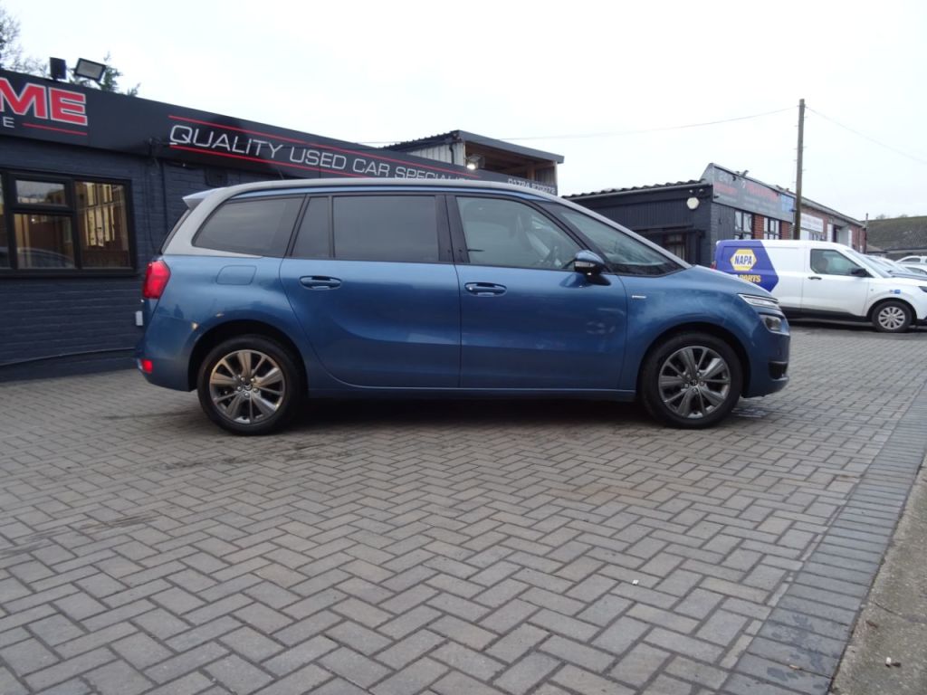 Used Citroen C4 Grand Picasso 2016 for sale - 77368131: Photo 2