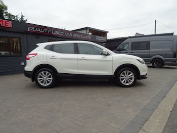 Used Nissan Qashqai 2014 for sale - 76287071: Photo 2