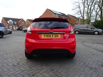 Used Ford Fiesta 2014 for sale - 76469400: Photo