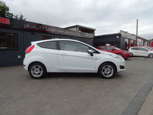 Used Ford Fiesta 2013 for sale - 76197150: Photo 2
