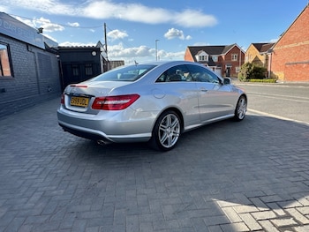 Used Mercedes-Benz E Class 2009 for sale - 78190800: Photo