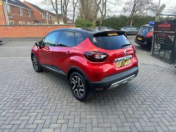 Used Renault Captur 2018 for sale - 77666113: Photo