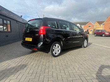 Used Peugeot 5008 2016 for sale - 77616570: Photo