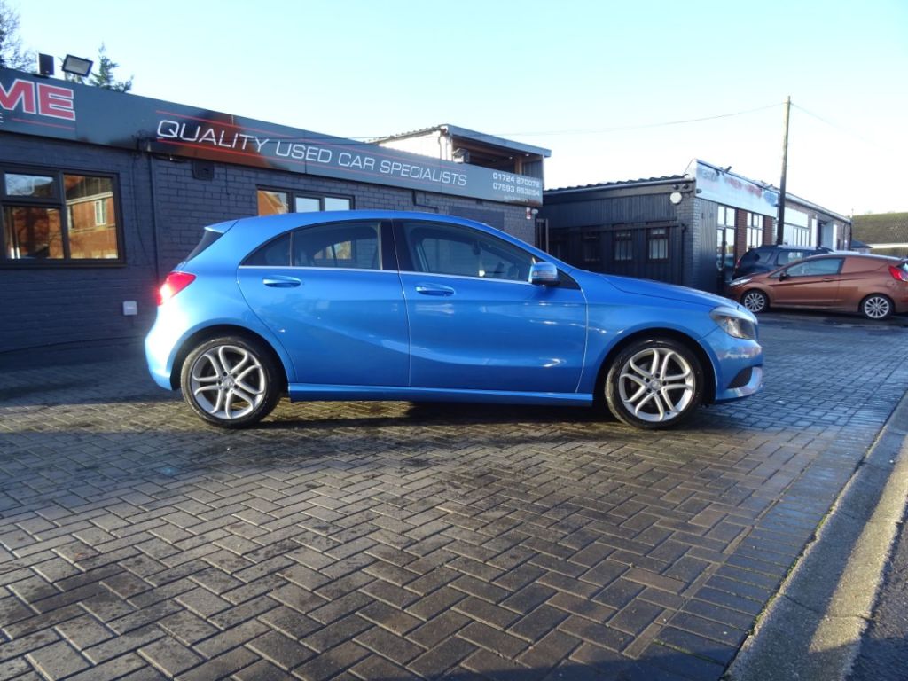 Used Mercedes-Benz A-Class 2015 for sale - 77006602: Photo 2