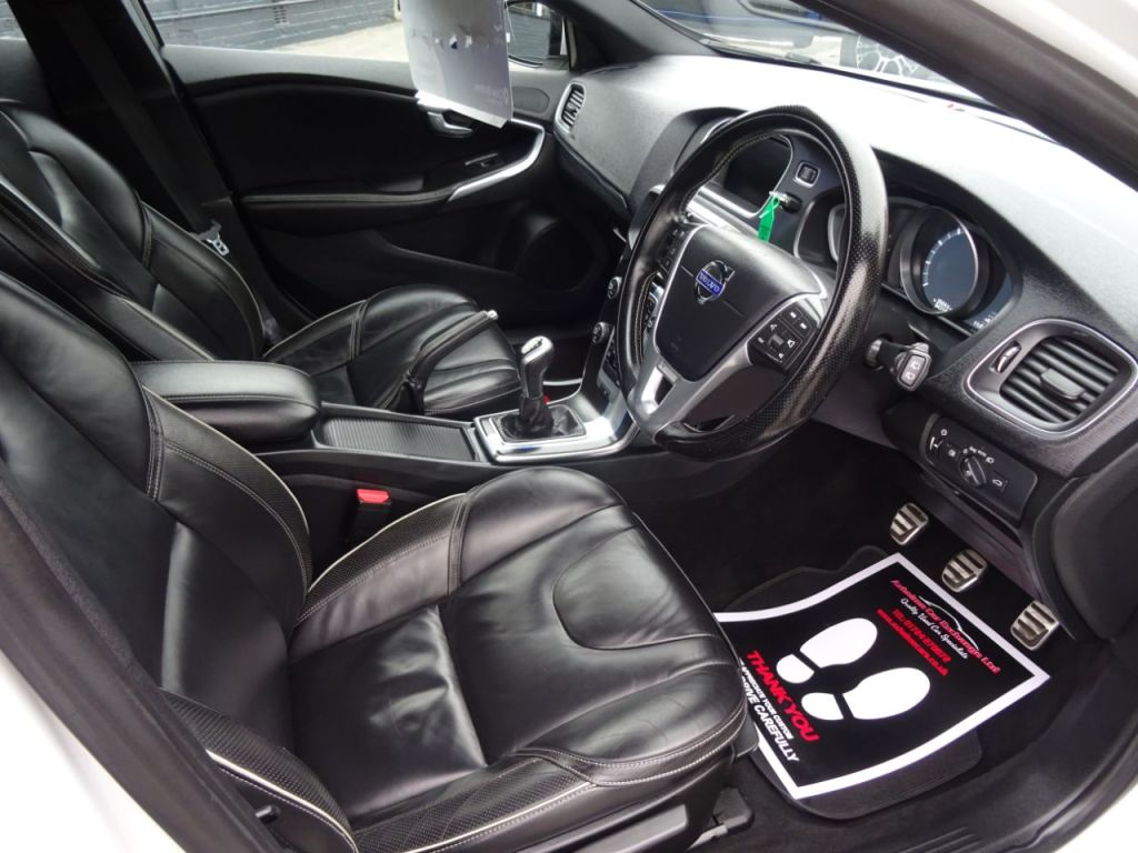 Used Volvo V40 2014 for sale - 76303125: Photo 9