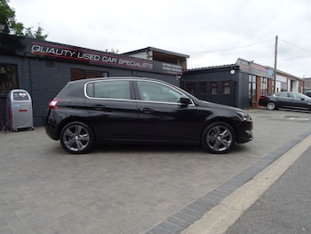 Used Peugeot 308 2016 for sale - 75560123: Photo