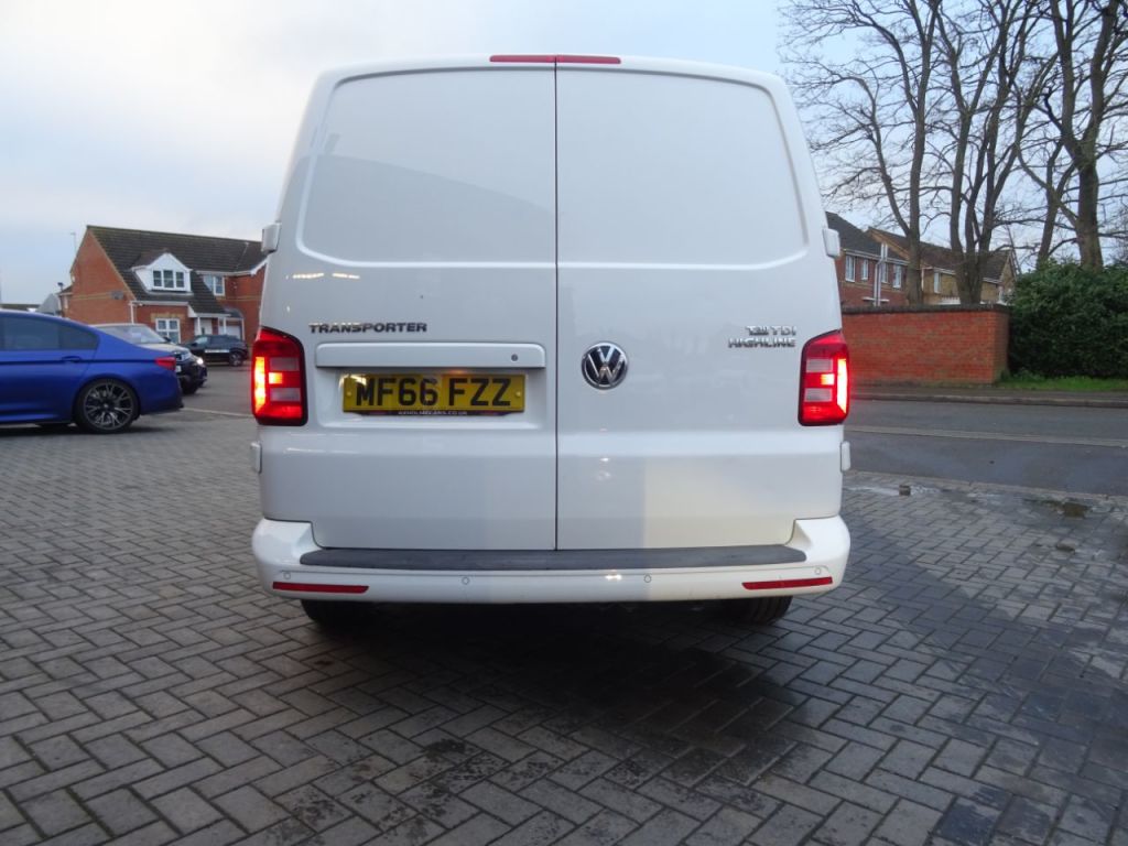 Used Volkswagen Transporter 2016 for sale - 77226262: Photo 4