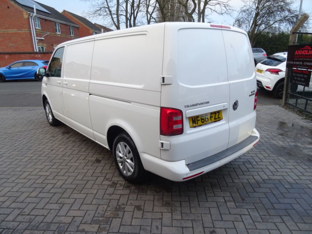 Used Volkswagen Transporter 2016 for sale - 77226262: Photo 5