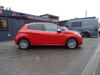 Used Peugeot 208 2016 for sale - 77287308: Photo