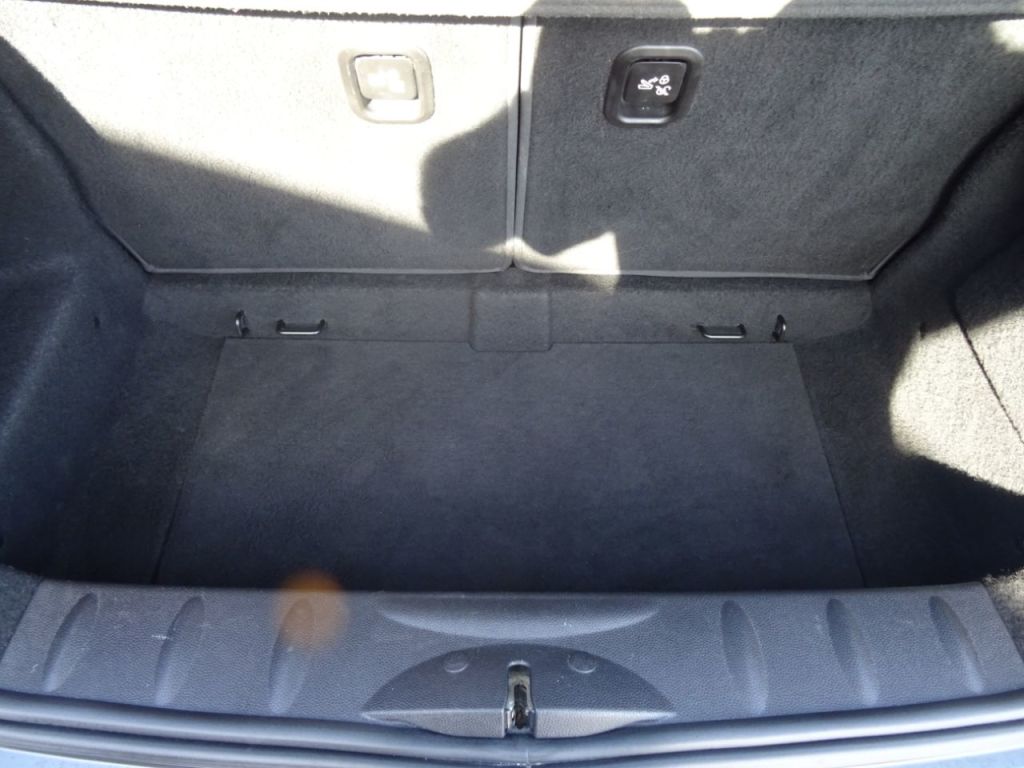 Used MINI Hatch 2011 for sale - 76068196: Photo 12