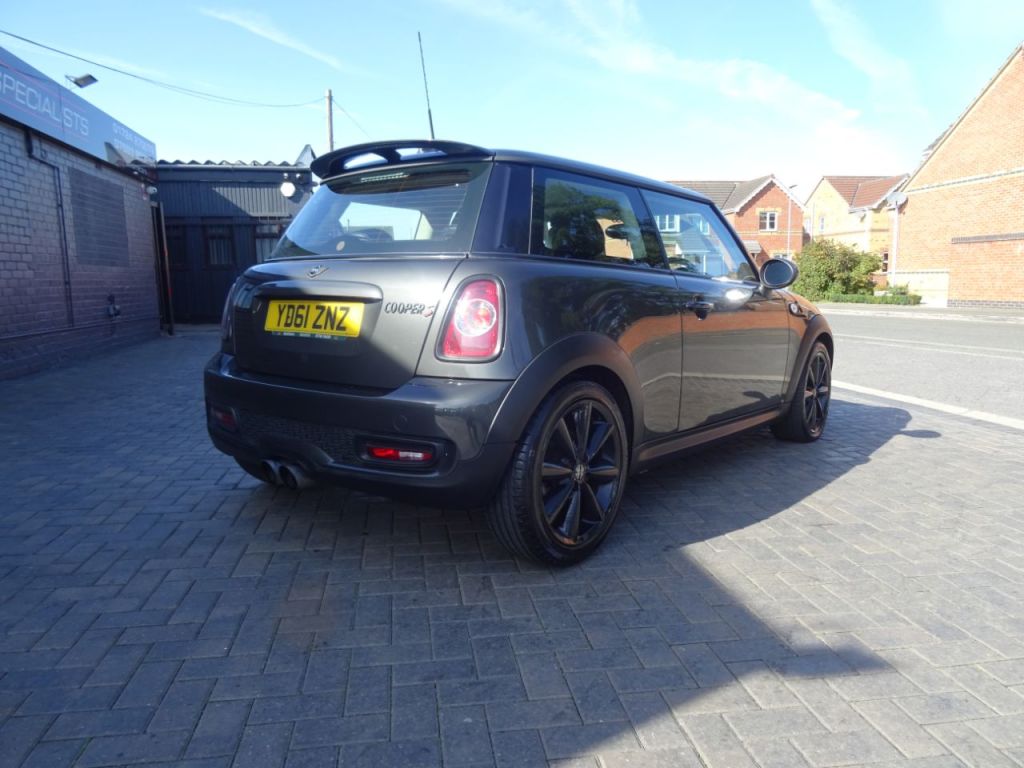 Used MINI Hatch 2011 for sale - 76068196: Photo 4