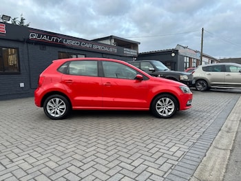 Used Volkswagen Polo 2015 for sale - 77555191: Photo