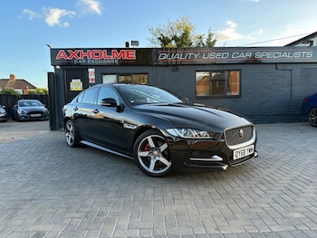 Used Jaguar XE 2018 for sale - 78236455: Photo