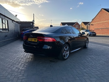 Used Jaguar XE 2018 for sale - 78236455: Photo