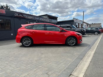 Used Ford Focus 2017 for sale - 79437306: Photo