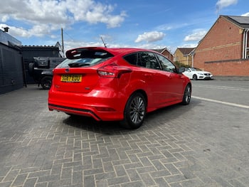 Used Ford Focus 2017 for sale - 79437306: Photo