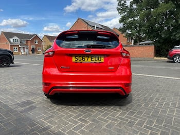 Used Ford Focus 2017 for sale - 79437306: Photo