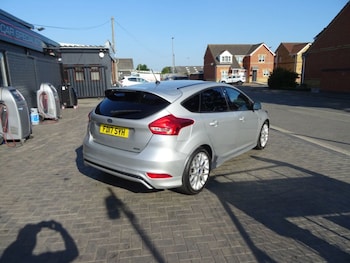 Used Ford Focus 2017 for sale - 74915741: Photo