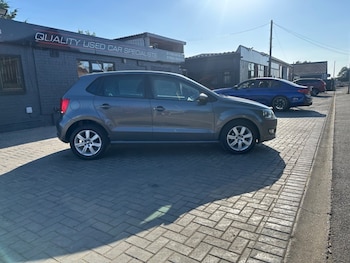 Used Volkswagen Polo 2014 for sale - 79150426: Photo