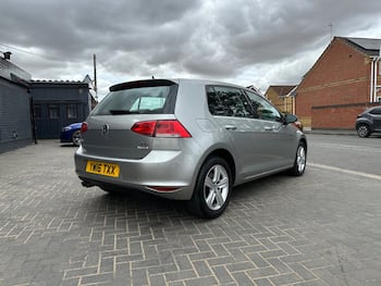 Used Volkswagen Golf 2016 for sale - 79512984: Photo