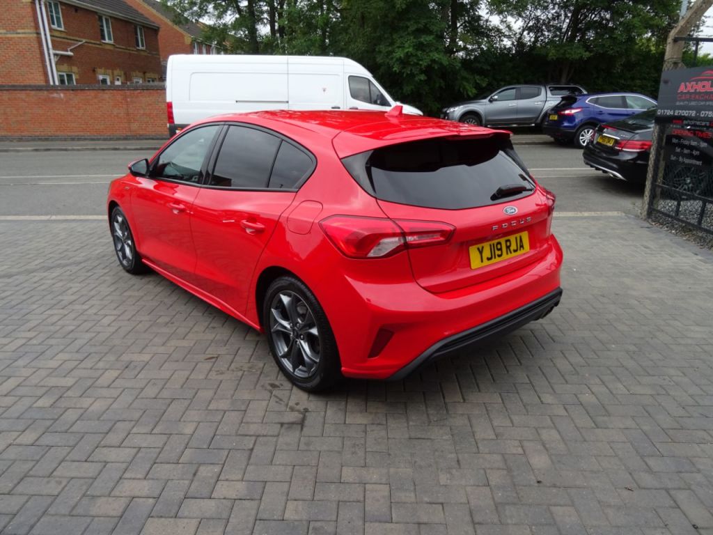 Used Ford Focus 2019 for sale - 76197138: Photo 5