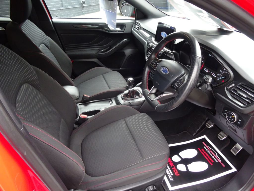 Used Ford Focus 2019 for sale - 76197138: Photo 9