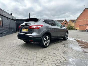 Used Nissan Qashqai 2015 for sale - 77743112: Photo