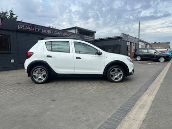 Used Dacia Sandero Stepway 2018 for sale - 79417558: Photo