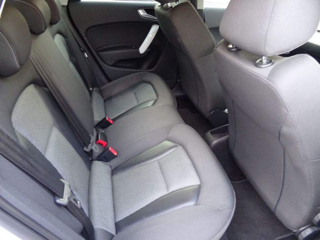 Used Audi A1 for sale - 76352323: Photo 10