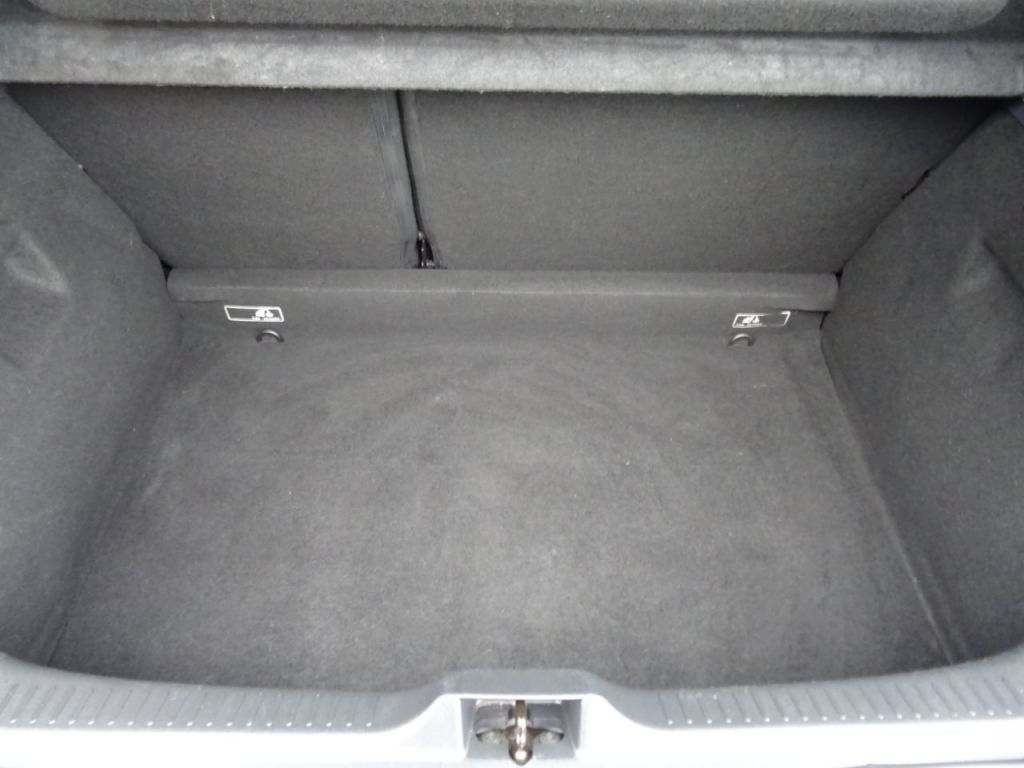 Used Renault Clio 2017 for sale - 76767714: Photo 11