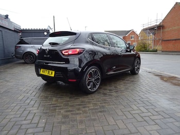Used Renault Clio 2017 for sale - 76767714: Photo