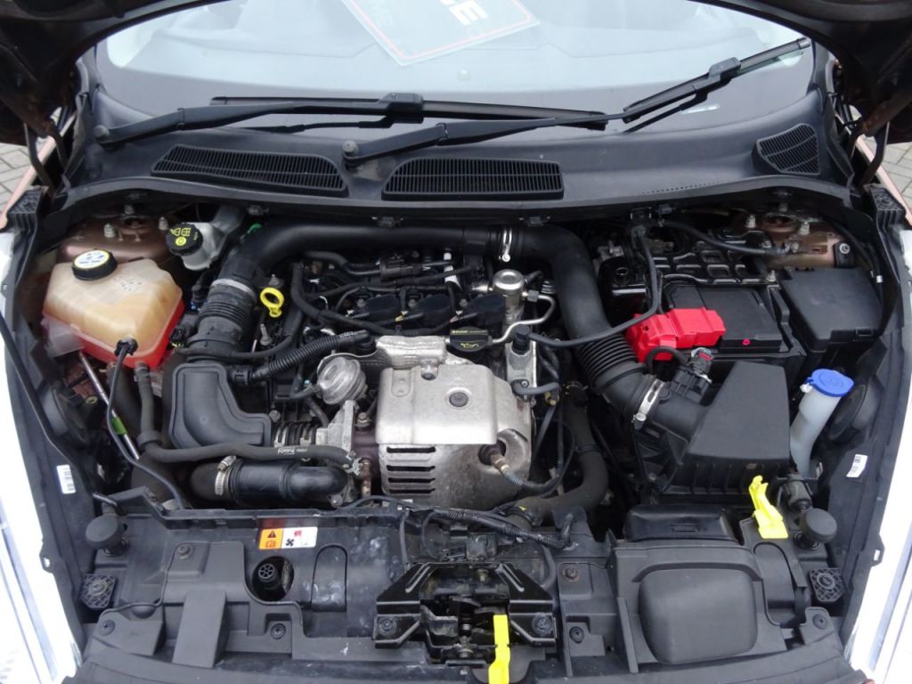 Used Ford Fiesta 2013 for sale - 77033168: Photo 12