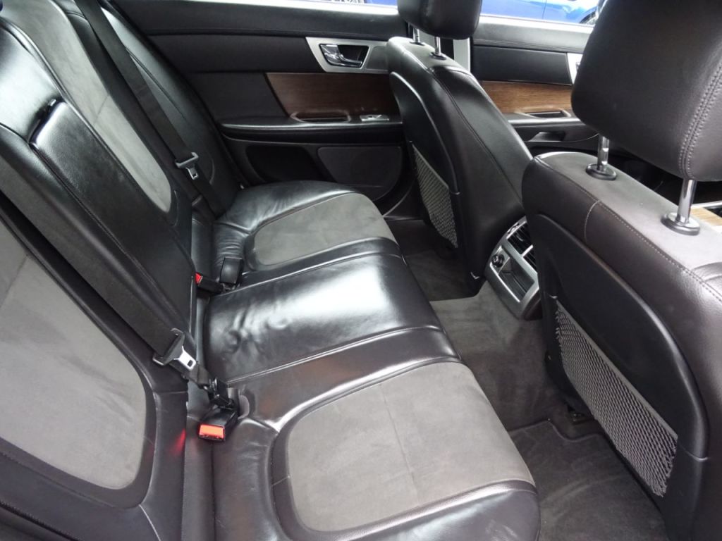 Used Jaguar XF 2011 for sale - 77408743: Photo 10