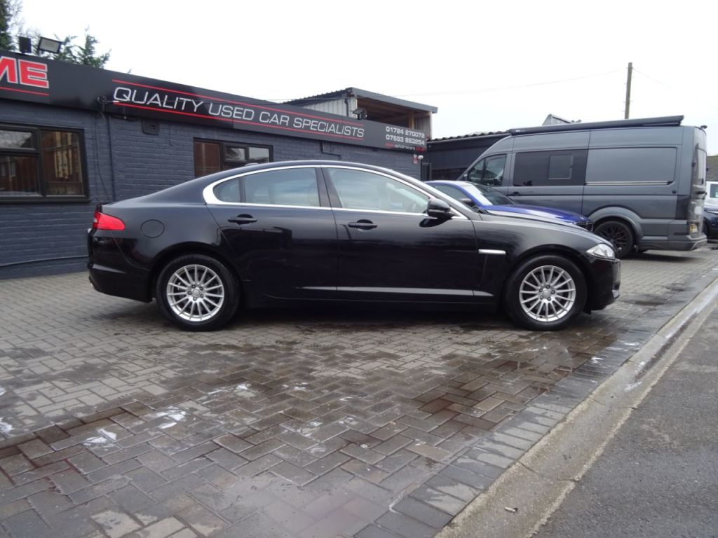 Used Jaguar XF 2011 for sale - 77408743: Photo 2