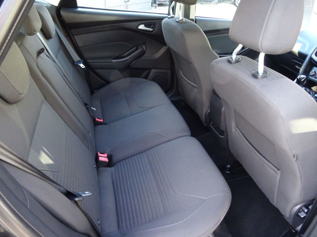 Used Ford Focus 2015 for sale - 76367115: Photo 10