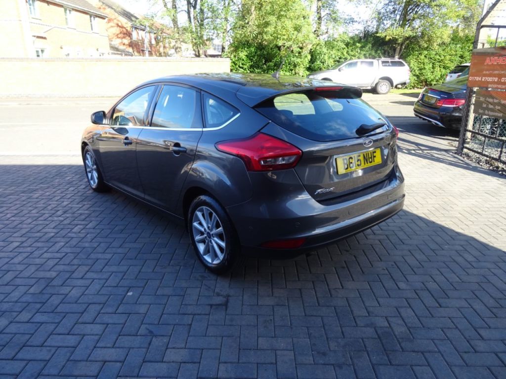 Used Ford Focus 2015 for sale - 76367115: Photo 5