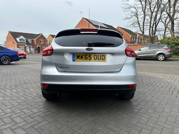 Used Ford Focus 2015 for sale - 77952182: Photo