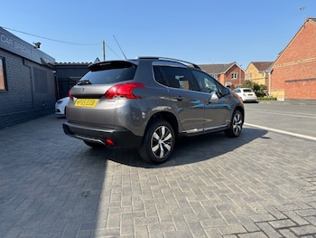 Used Peugeot 2008 2016 for sale - 78106064: Photo