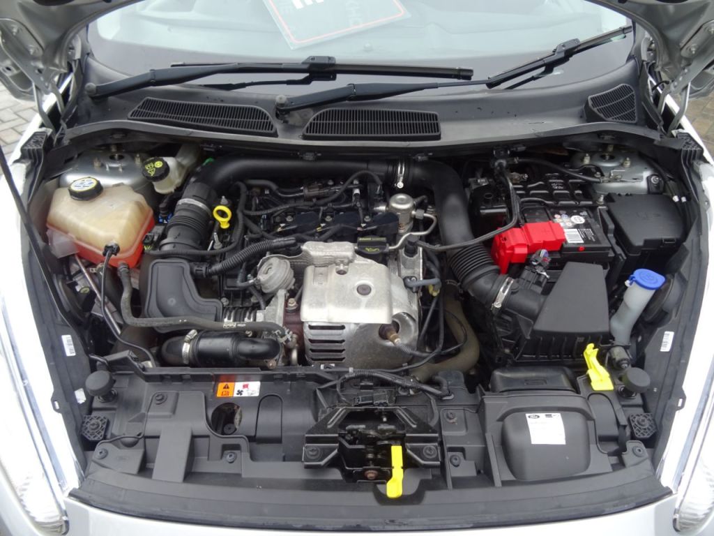 Used Ford Fiesta 2014 for sale - 76428938: Photo 12