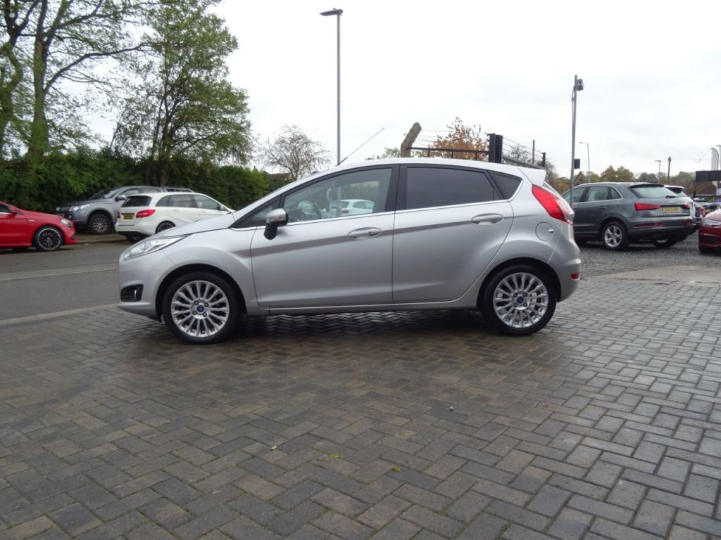 Used Ford Fiesta 2014 for sale - 76428938: Photo 6