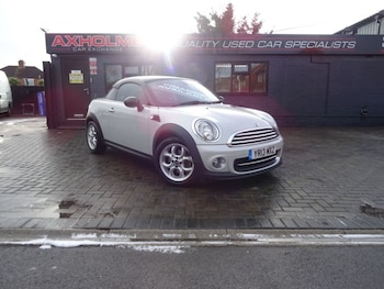 2013 - 1.6 Cooper 3dr finance available